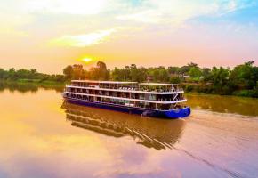 Le «RV Indochine II», un bateau colonial rénové, remonte le Mékong jusqu’à Siem Reap, au Cambodge. CROISIEUROPE