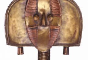 Plus de 400 pièces inédites issues du MEG sont exposées. MEG, J.WATTS 