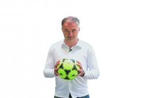 Stéphane Chapuisat: «L’équipe suisse est performante au milieu du terrain et en défense.» DR Stéphane Chapuisat: «L’équipe suisse est performante au milieu du terrain et en défense.» DR