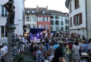 L’événement attire la foule chaque année dans les rues du quartier de Rive. DR 
