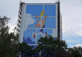 Un Titeuf géant, rue de la Calle, vient d’être dévoilé aux Onésiens. DANIELA MESSINA/DR Une saison propice aux visiteurs indésirables. 123RF/KATARZYNA BIALASIEWICZ 