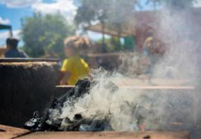 Les grillades en dehors des sites officiels est interdite dans les parcs. 123RF/RUSSO DANIELE