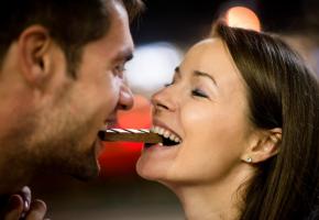 Une quinzaine de chocolatiers genevois participeront à la manifestation qui, depuis quelques années, attire de nombreux gourmands. SALONDESCHOCOLATIERS.COM