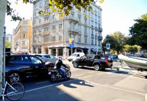 En moins de trois ans, trente-deux accidents se sont produits au carrefour du quai Gustave-Ador/rue de la Scie. STéPHANE CHOLLET