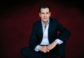 Le chanteur d’opéra est un mozartien de talent. JIYANGCHEN