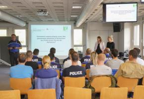 Après avoir suivi cette formation, les agents repartiront sur le terrain, mieux préparés pour aborder les personnes atteintes de démence.  CHRISTIAN BONZON
