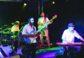 Le Théâtre du Léman vibrera au son du rock progressif du groupe Wildtramp, passé maître dans l’art des reprises de Supertramp. DR