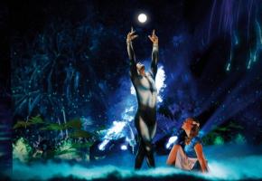 Les décors sont signés par le grand artiste contemporain Ugo Nespolo. DR