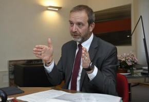 Thierry Apothéloz. «Le but est d’aider classes moyennes à payer leurs primes d’assurances maladie, avec une enveloppe annuelle de 186 millions de francs.» CHRISTIAN BONZON