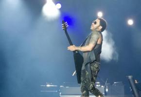 Les nouvelles sonorités du musicien et compositeur américain lui permettent de renouer avec son public. DR