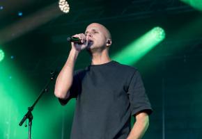 Milow s’est fait connaître avec son tube planétaire «Ayo Technology». DR