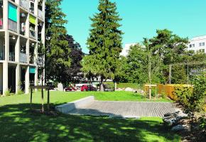 Les eaux des toilettes sont traitées sous la terrasse en bois du jardin de l’immeuble Soubeyran, sans odeurs particulières. ATBA