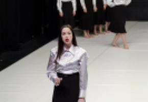 Dans «Nos parents», la mise en scène brouille les pistes et mêle les narrations. PHILIPPE WEISSBRODT