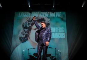 Le chanteur de charme bientôt sur la scène genevoise. MCLEUKOS