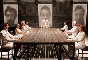 Sur scène, les participants devront faire preuve d’une éloquence sans faille. DR