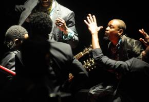 L’œuvre du génial Mozart est triturée, réinventée et modernisée. CHRIS VAN DER BURGHT