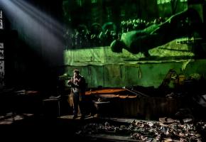 Entre rires et drames, la pièce alterne les émotions pour mieux surprendre. DR