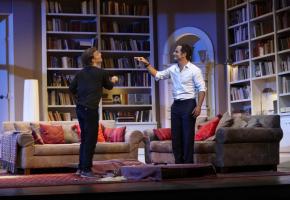 La pièce a été nommée aux Molières 2019 de la meilleure comédie. 