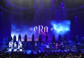 Quarante chanteurs et musiciens seront présents sur la scène de l’Arena. DR