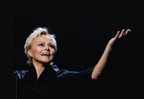 L’humour de Muriel Robin reste indémodable. DR