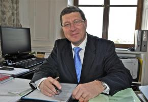 Le montant représente la somme des prestations d’aide sociale touchées depuis 2002 en Suisse par des ressortissants français, explique le conseiller d’Etat Mauro Poggia. DRK