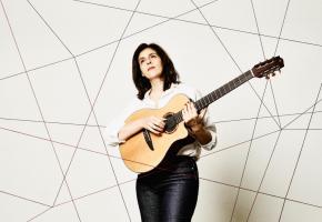 Souad Massi sort son dixième album. YANN ORHAN