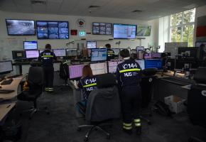 Sur l’ensemble de la plateforme, ils sont une centaines à répondre au téléphone. STéPHANE CHOLLET