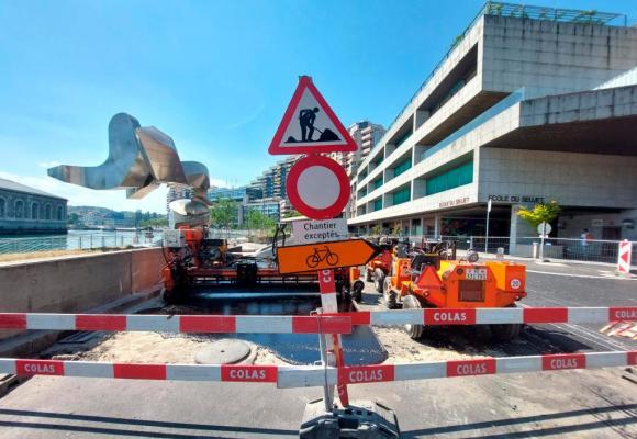 A deux pas des travaux, la rue Dancet fait les frais de la fermeture du Boulevard Pont-d’Arve avec un bouchon presque permanent. TR 