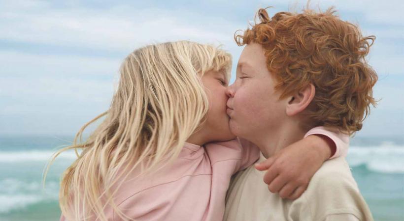 Vous souvenez-vous de votre premier bisou?