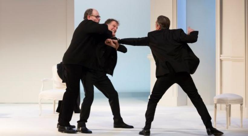 Le texte de Yasmina Reza s’apparente à une critique habile de l’art contemporain. DR