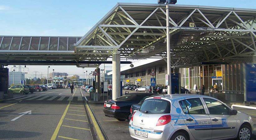 AÉROPORT - Circulation et stationnement modifiés