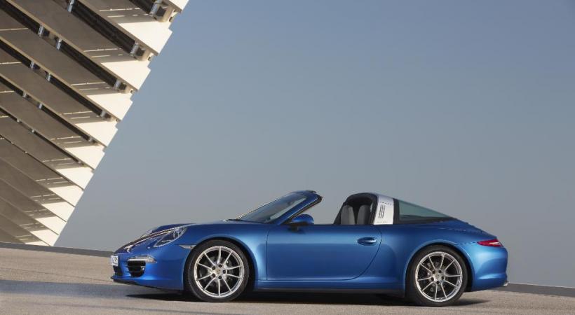 Citroën C4 Cactus. DR Porsche 911 Targa. DR McLaren 650S. DR 