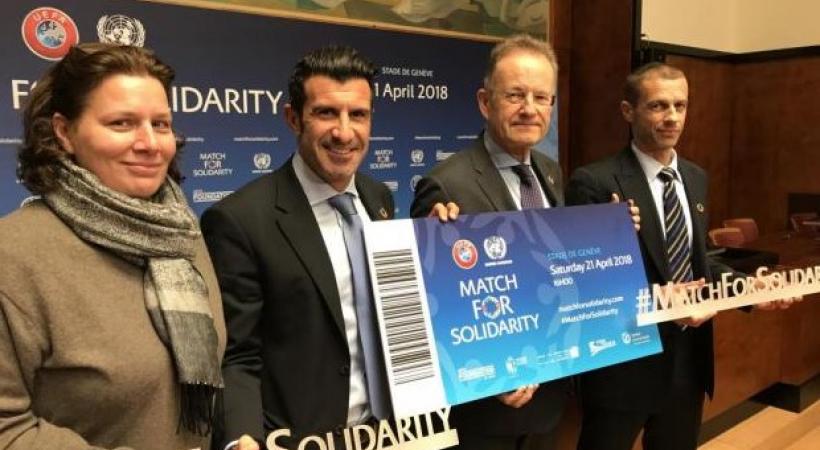 L’ancienne star de la «Squadra Azzura» Andrea Pirlo. En médaillon, l’ex-capitaine de l’équipe  du Portugal, Luis Figo. DR/GIM Luis Figo, ancien international portugais, et Michael Moeller, directeur général de l’Office des Nations unies, lors de l’annonce, mi-février au Palais des Nations, de l’organisation du match de solidarité.  GIM