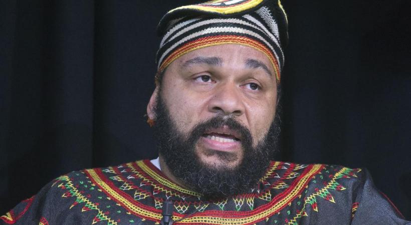 L’humoriste se moque de tout et de toutes les religions. DR