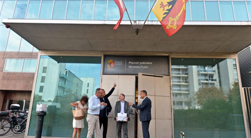 Pascal Fleury, directeur de GHI, Giancarlo Mariani, rédacteur en chef de GHI et François Membrez, président du TCS-Genève. David Rosembaum-Katzman