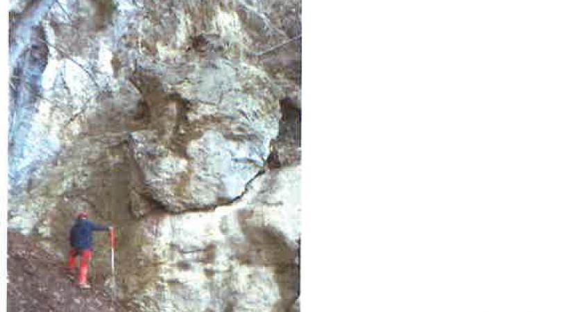 Salève: un gros rocher menace de s'effondrer