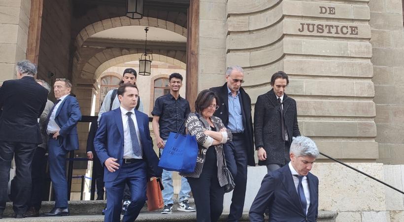 Tariq Ramadan entouré de ses avocats. MP 