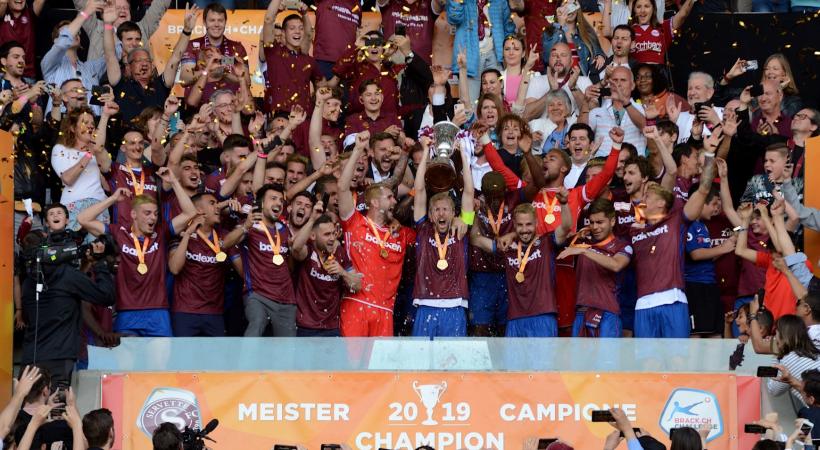 L'euphorie des Grenat au Stade de Genève. STÉPHANE CHOLLET