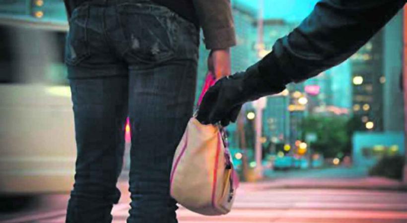 Voler un téléphone portable est facile. 
