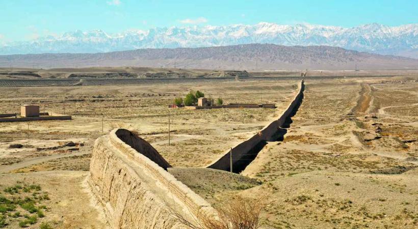 Dernière passe occidentale de la Grande Muraille de Chine (Jiayuguan).