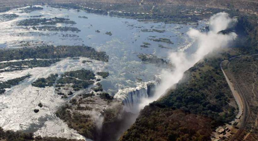 Les chutes Victoria sont appelées par les locaux 