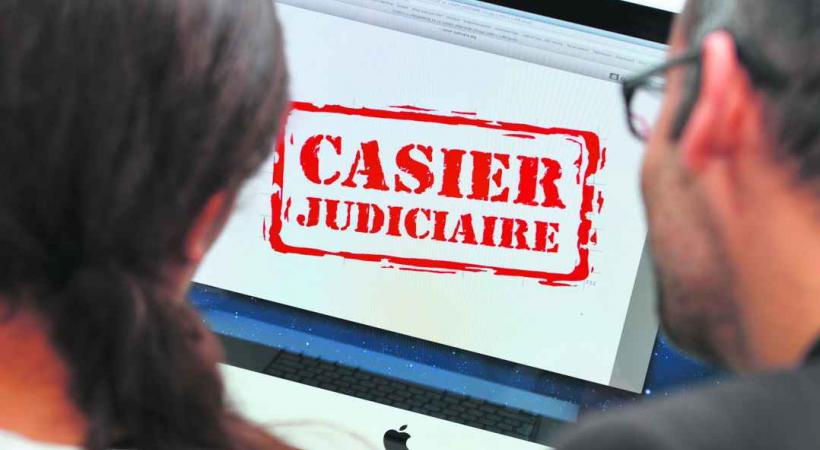 Tollé chez les patrons genevois, qui voient d'un mauvais œil la venue d'un casier pour les entreprises. 