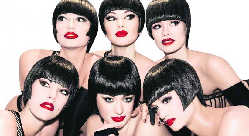 Des danseuses aux noms chimériques qui représentent l'élite française de la beauté et de la séduction. 