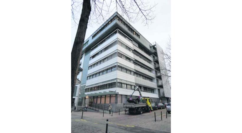 La Maternité flambant neuf des HUG connaît de vives critiques. 