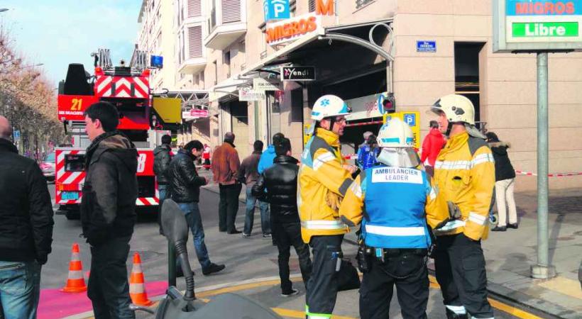 Grosse panique à la rue de Carouge suite à l'évacuation du Centre commerccial. 