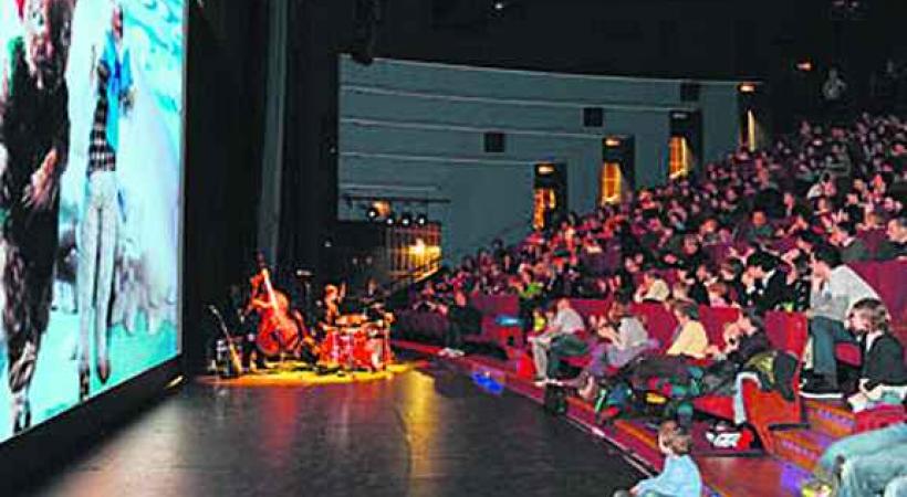 La commune de Plan-les-Ouates présente Gazouilly petit oiseau à l'Espace Vélodrome