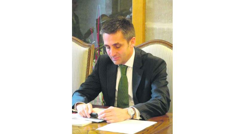 François Longchamp, exaspéré par la résistance du Parlement. 