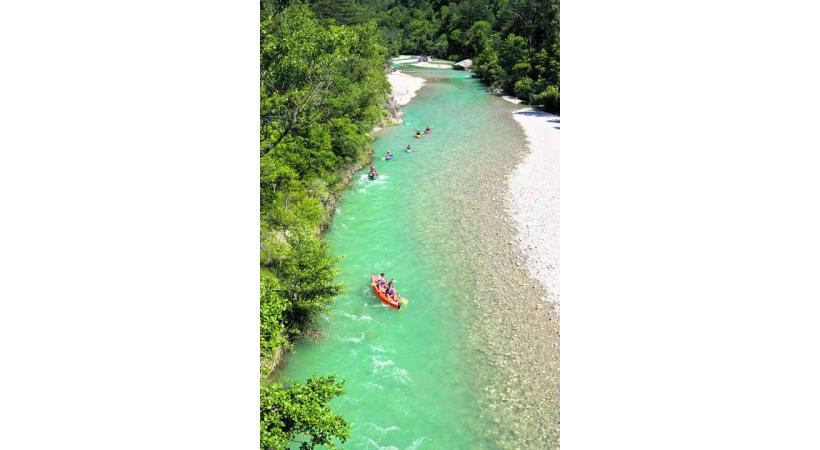 Descente de la rivière Drôme en canoë.