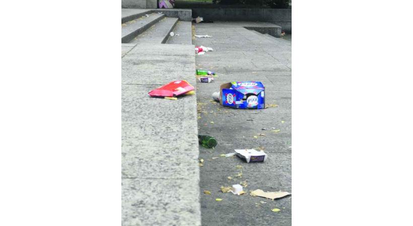 L'état du parc des Bastions le lundi matin… 