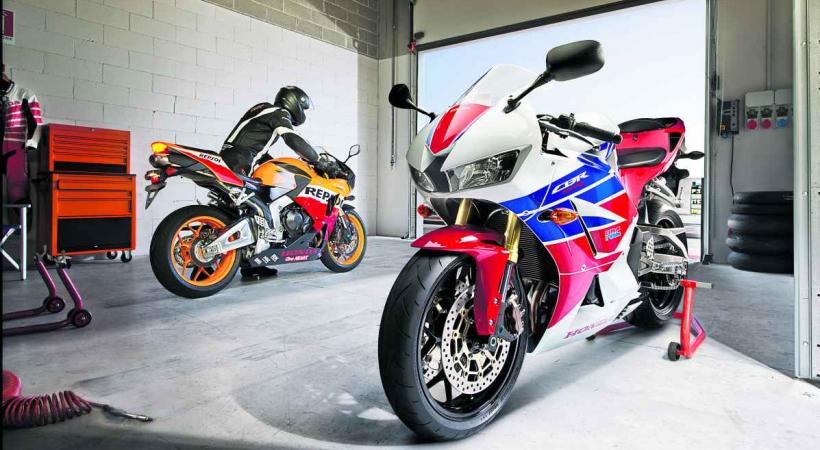 HONDA CBR600RR • Au fil des évolutions, les qualités et les performances de cette moto sont devenues exceptionnelles.